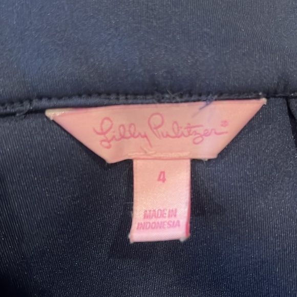 Lilly Pulitzer Lorna Mid-Rise Short - Picture 3 of 3